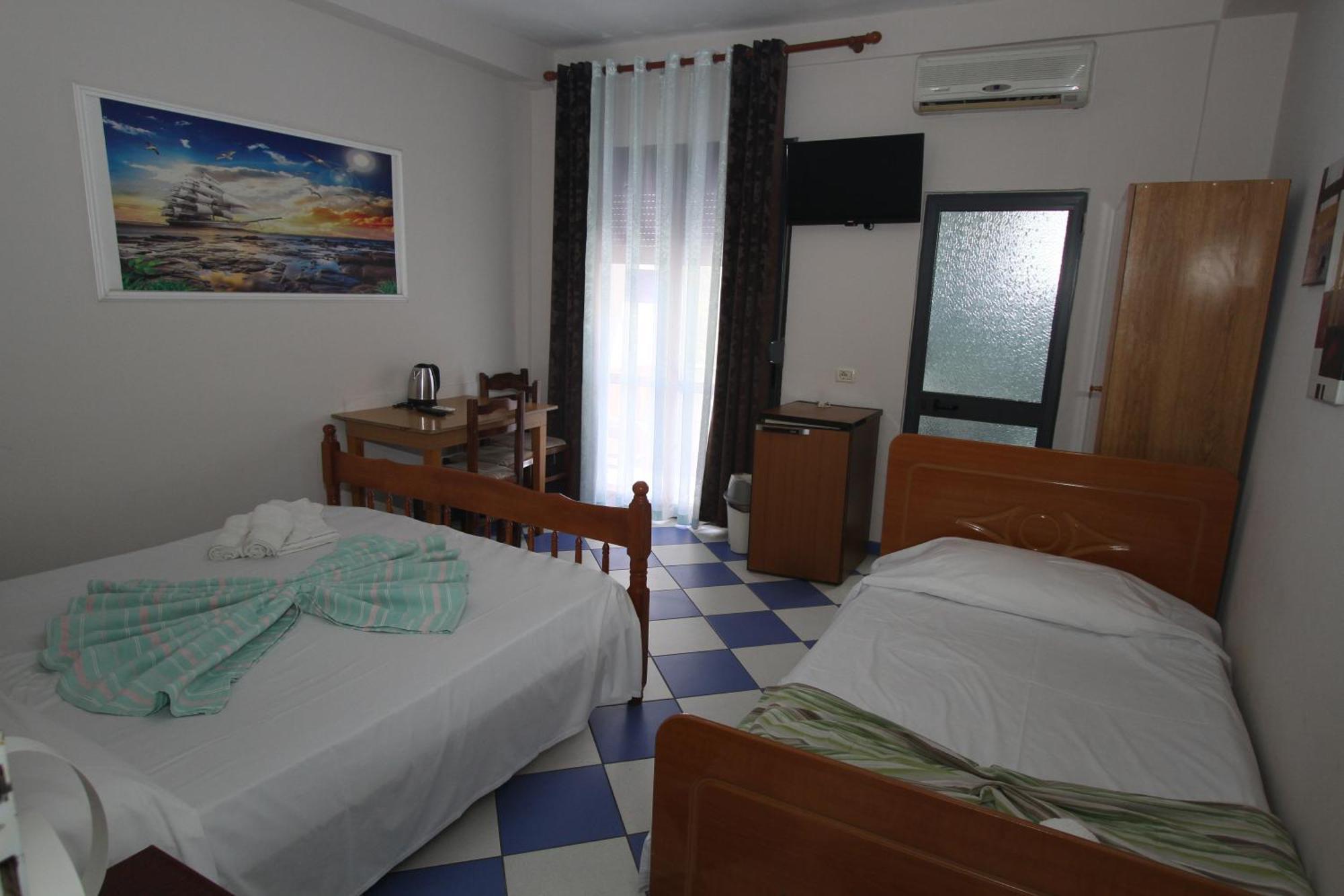 Kompleksi Eli Guest House Durrës Exterior foto
